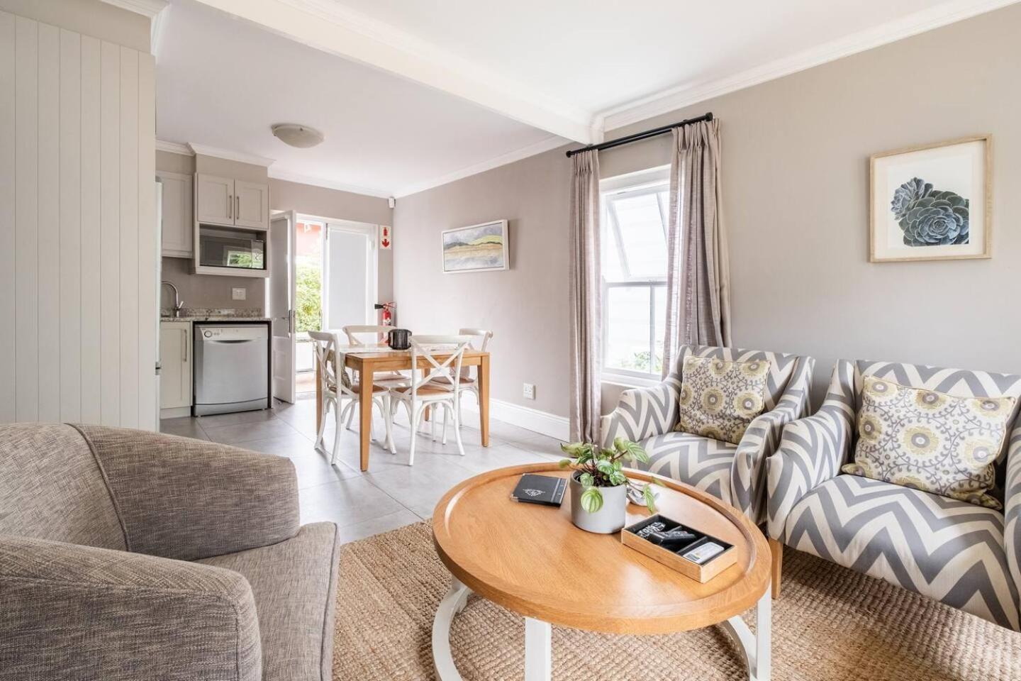 Bonne Esperance Studio Apartments Стелленбос Экстерьер фото
